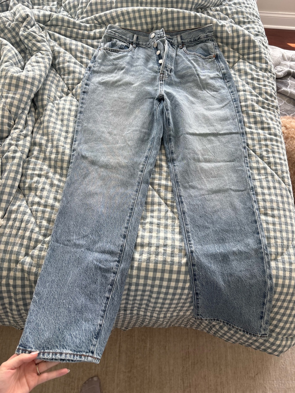 Classic Womens Light Wash Jeans